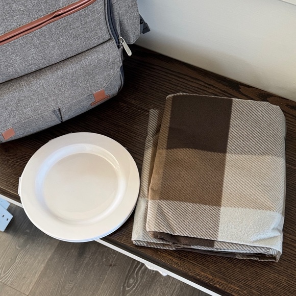 Picnic Backpack - Picture 3 of 12